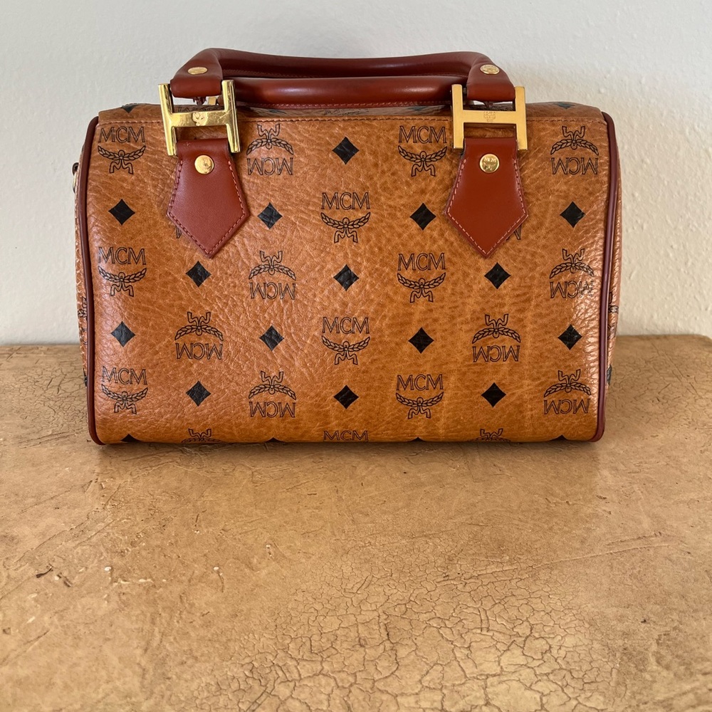 MCM Boston Bag with D Rings - Picture 3 of 10